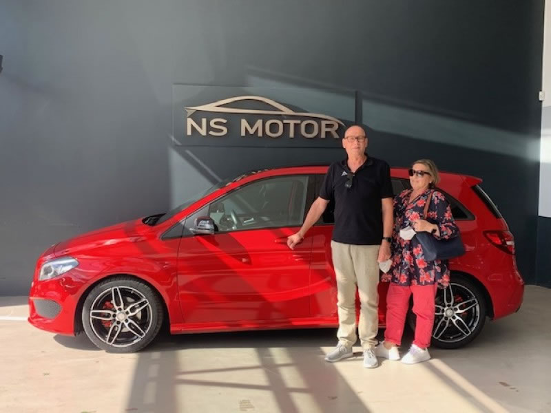 MERCEDES-BENZ CLASE B B200 D 136CV AMG FULL