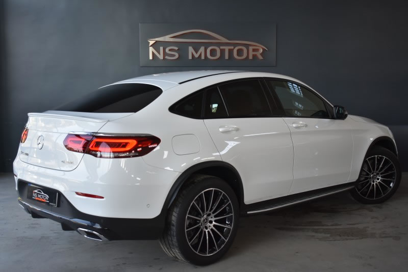 MERCEDES-BENZ GLC COUPE 300 GASOLINA AMG INT Y EXT 9G 