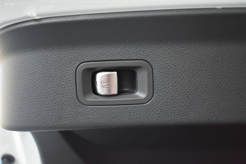 MERCEDES-BENZ GLC COUPE 300 GASOLINA AMG INT Y EXT 9G 