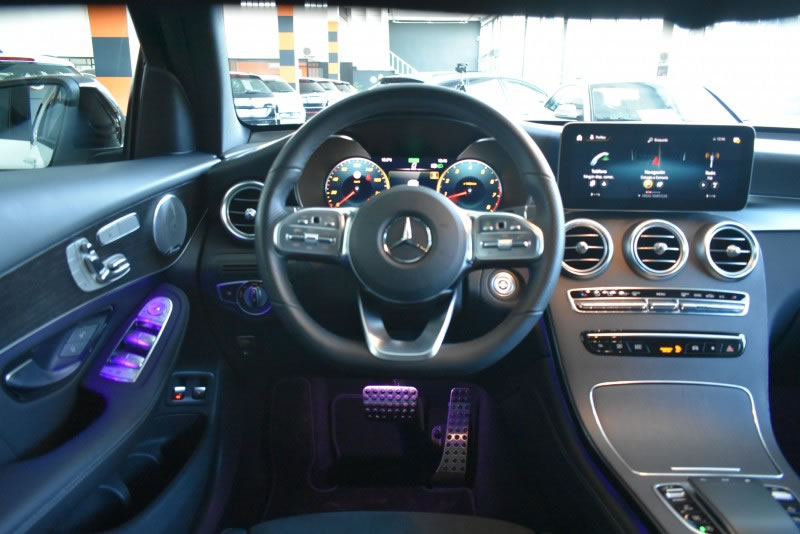 MERCEDES-BENZ GLC COUPE 300 GASOLINA AMG INT Y EXT 9G 