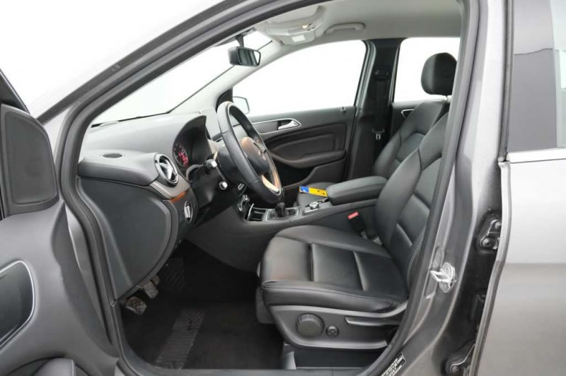 MERCEDES-BENZ CLASE B B200D 2.143CC 136CV URBAN MERCEDES-BENZ CLASE B B200D 2.143CC 136CV URBAN