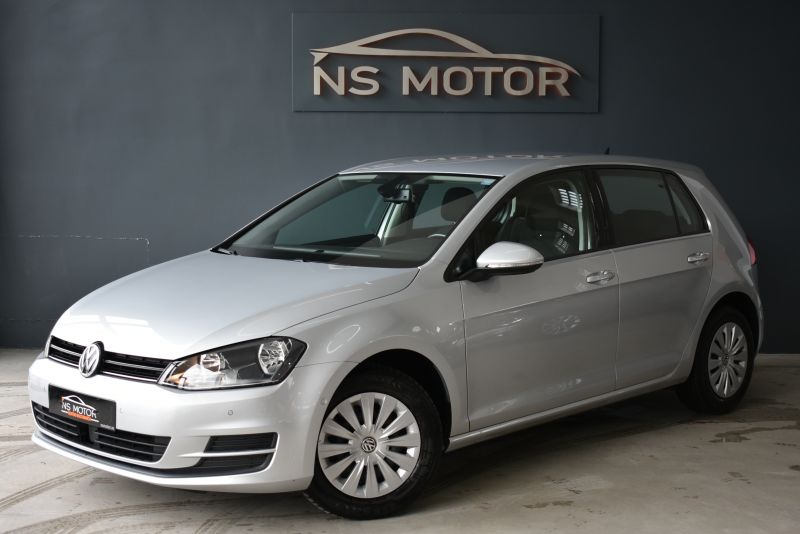 VOLKSWAGEN GOLF VII 1.6 CRTDI 90CV BMT TRENDLINE VOLKSWAGEN GOLF VII 1.6 CRTDI 90CV BMT TRENDLINE