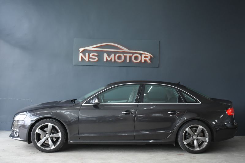 AUDI A4 BERLINA 2.0 TDI CR 136CV SLINE