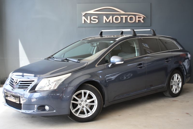 TOYOTA AVENSIS ADVANCE SPORT TOURER 2.0 D4D 126CV TOYOTA AVENSIS ADVANCE SPORT TOURER 2.0 D4D 126CV