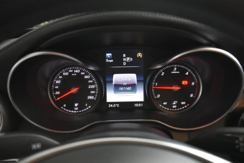 MERCEDES-BENZ CLASE C 220d  170CV 7G AMGLine