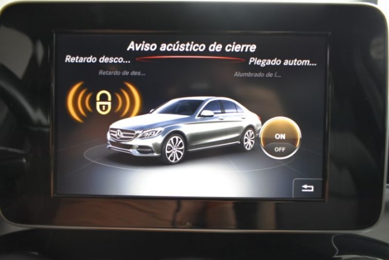 MERCEDES-BENZ CLASE C 220d  170CV 7G AMGLine