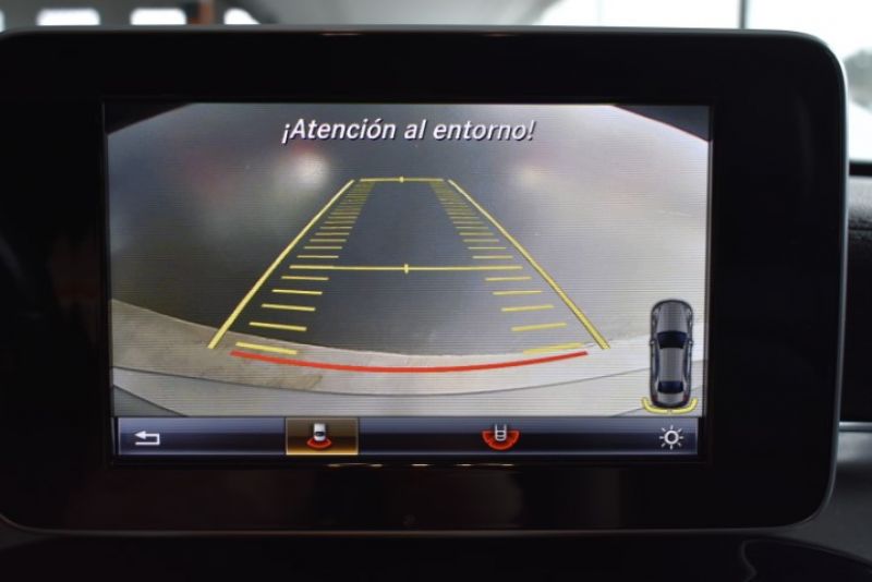 MERCEDES-BENZ CLASE C 220d  170CV 7G AMGLine