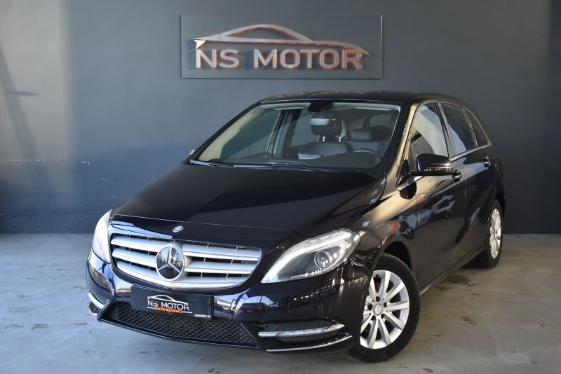MERCEDES-BENZ CLASE B 200D 135CV Standard