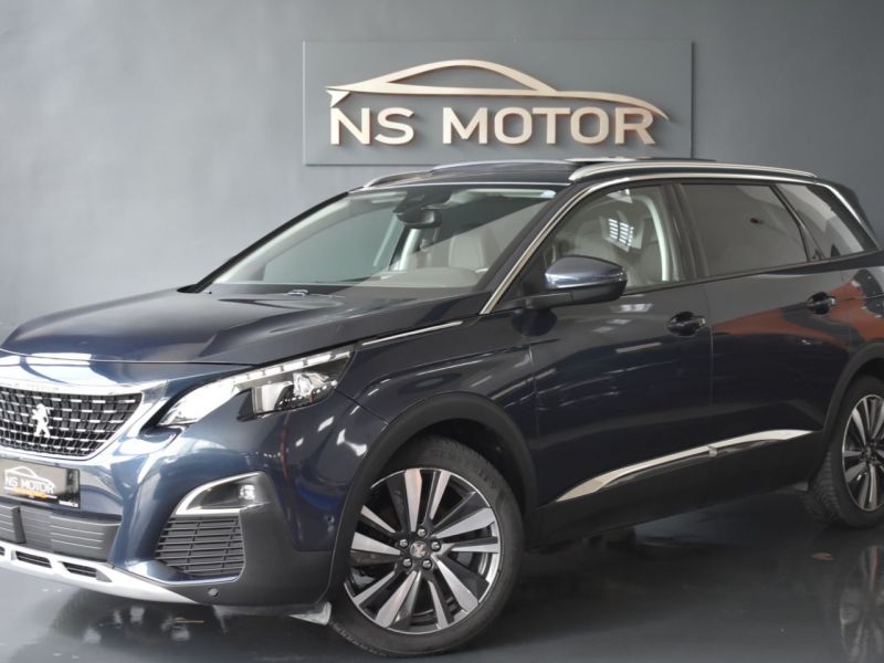 PEUGEOT 5008  1.6 BLUEHDI 115CV 6 VELOCIDADES ALLURE 7 PLAZAS