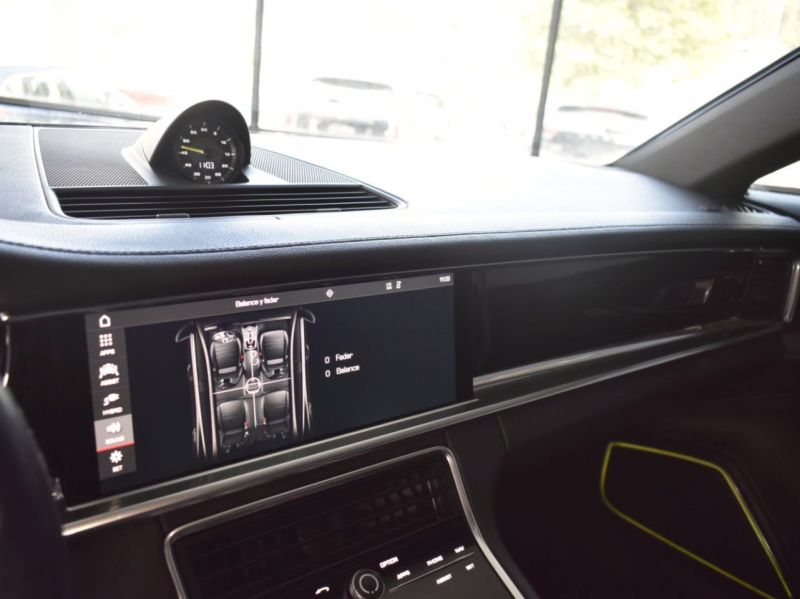 PORSCHE PANAMERA 4 E-HYBRID SPORT TURISMO 462CV