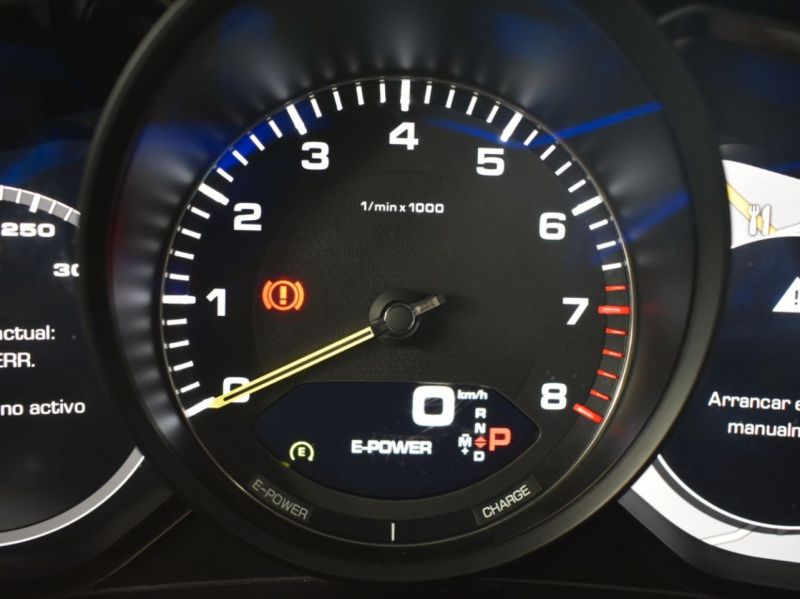 PORSCHE PANAMERA 4 E-HYBRID SPORT TURISMO 462CV