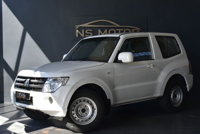 MITSUBISHI MONTERO  CORTO 3P  3.2 DID  160CV 4X4C- NACIONAL 