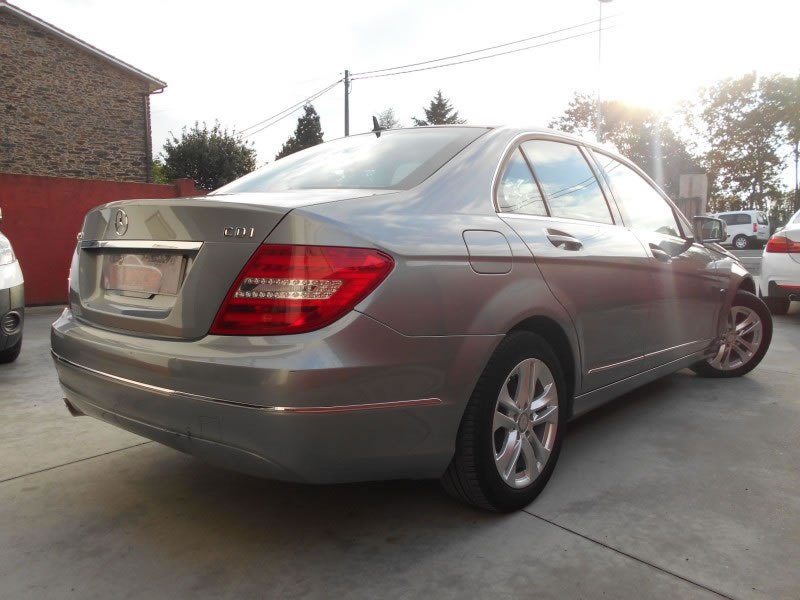 MERCEDES-BENZ CLASE C 220 AVANTGARDE