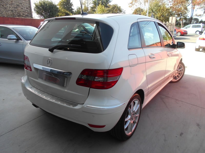 MERCEDES-BENZ CLASE B 180 CDI AVANTGARDE