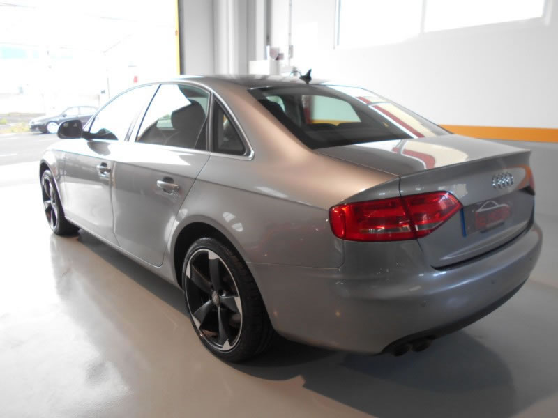 AUDI A4  2.0 TDI 143CV