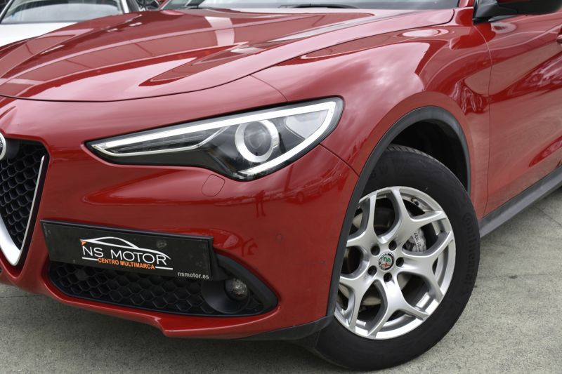 ALFA ROMEO STELVIO   2.2 DISEL 210CV Q4 EXECUTIVE - NACIONAL - UNICO PROPIETARIO - IVA DEDUCIBLE