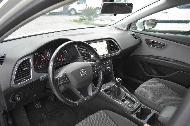 SEAT LEON ST  1.6 TDI 115CV STYLE - NACIONAL - UNICO PROPIETARIO - IVA DEDUCIBLE 