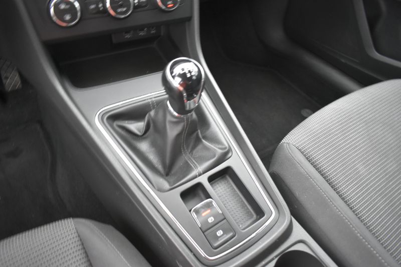 SEAT LEON ST  1.6 TDI 115CV STYLE - NACIONAL - UNICO PROPIETARIO - IVA DEDUCIBLE 