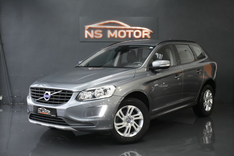 VOLVO XC60 D3 KINETIC 150CV- UNICO PROPIETARIO - IVA DEDUCIBLE