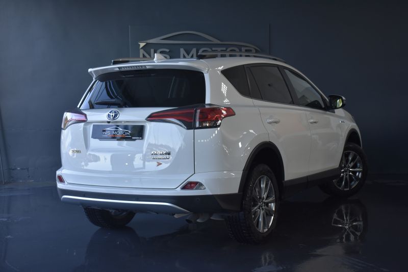 TOYOTA RAV-4 2.5 HYBRID 2WD ADVANCE PACK DRIVE  NACIONAL - UNICO PROPIETARIO - IVA DEDUCIBLE