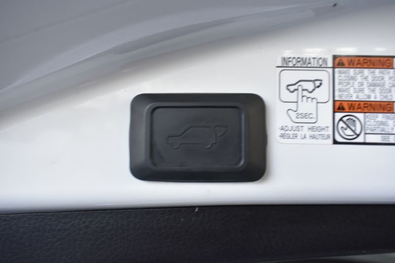 TOYOTA RAV-4 2.5 HYBRID 2WD ADVANCE PACK DRIVE  NACIONAL - UNICO PROPIETARIO - IVA DEDUCIBLE