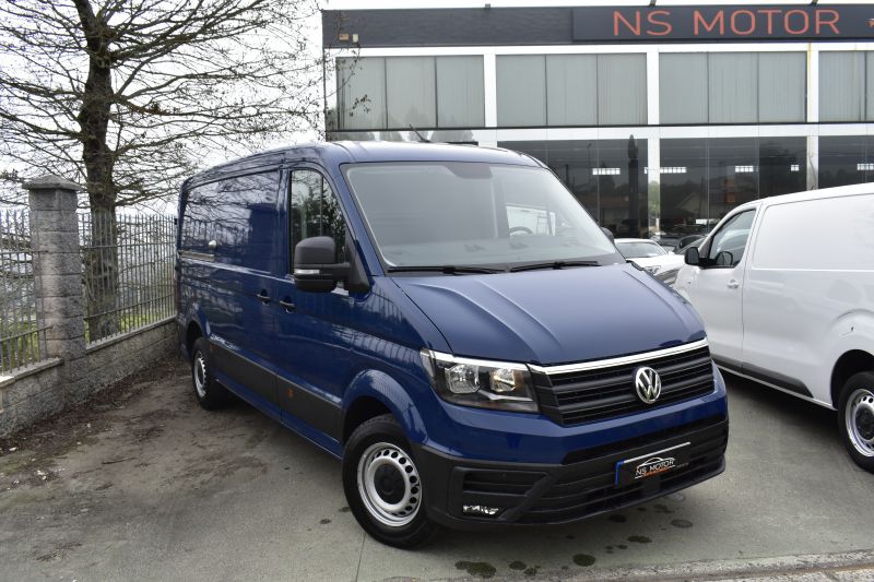 VOLKSWAGEN CRAFTER 35 FURGON BM TA L3H1 2.0TDI 140CV - NACIONAL - UNICO PROPIETARIO - IVA DEDUCIBLE