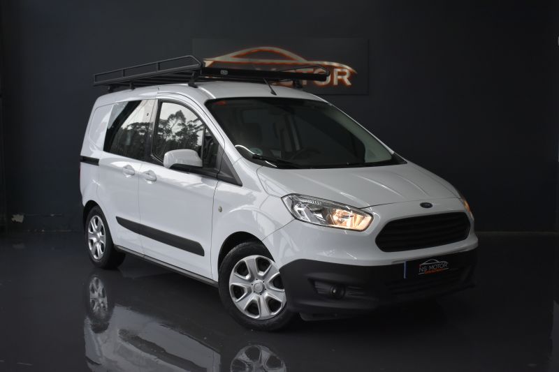 FORD TRANSIT COURIER KOMBI 1.5 TDCI 5 PLAZAS 75CV - NACIONAL - UNICO PROPIETARIO - IVA DEDUCIBLE FORD TRANSIT COURIER KOMBI 1.5 TDCI 5 PLAZAS 75CV - NACIONAL - UNICO PROPIETARIO - IVA DEDUCIBLE