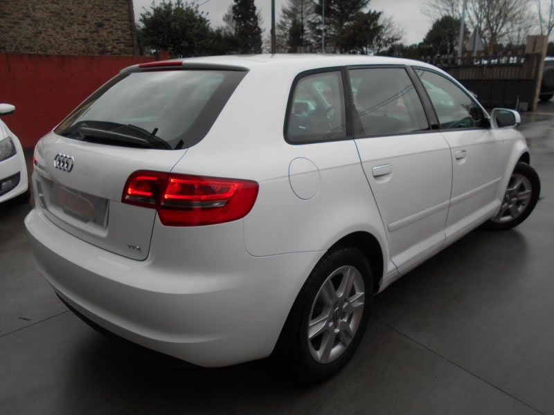 AUDI A3 SPORTBACK 1.6 TDI 105