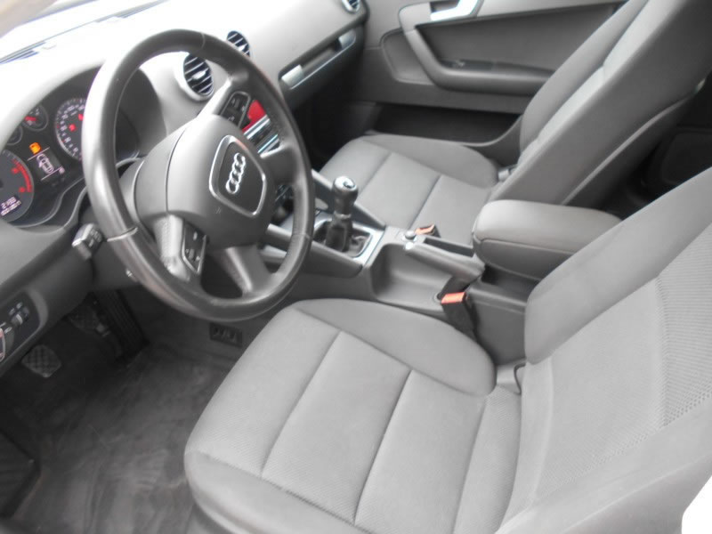 AUDI A3 SPORTBACK 1.6 TDI 105