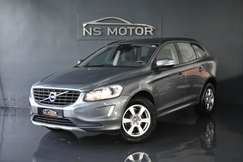 VOLVO XC60 D3 KINETIC 150CV- UNICO PROPIETARIO - IVA DEDUCIBLE