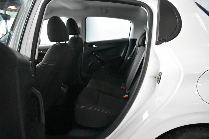 PEUGEOT 208 1.5 BLUEHDI 100CV ACTIVE NACIONAL - UNICO PROPIETARIO - IVA DEDUCIBLE 