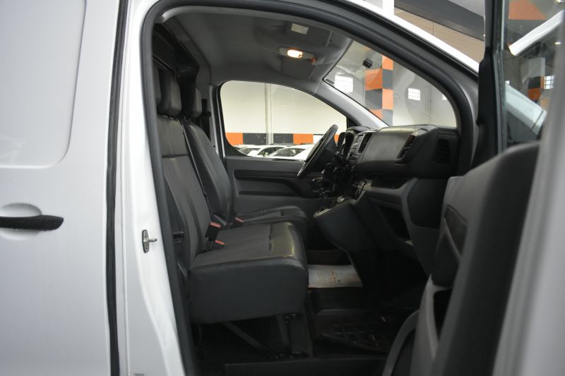 CITROEN JUMPY TALLA M CONFORT 2.0 BLUEHDI 120CV- NACIONAL - UNICO PROPIETARIO - IVA DEDUCIBLE