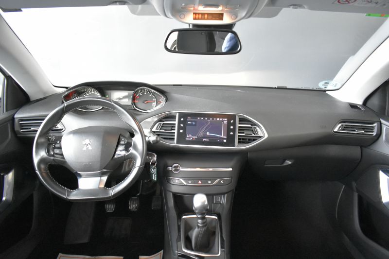 PEUGEOT 308 SW ACTIVE 1.5 BLUEHDI 100CV NACIONAL - UNICO PROPIETARIO - IVA DEDUCIBLE PEUGEOT 308 SW ACTIVE 1.5 BLUEHDI 100CV NACIONAL - UNICO PROPIETARIO - IVA DEDUCIBLE