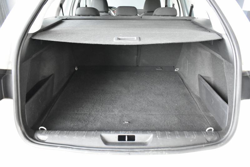 PEUGEOT 308 SW ACTIVE 1.5 BLUEHDI 100CV NACIONAL - UNICO PROPIETARIO - IVA DEDUCIBLE PEUGEOT 308 SW ACTIVE 1.5 BLUEHDI 100CV NACIONAL - UNICO PROPIETARIO - IVA DEDUCIBLE