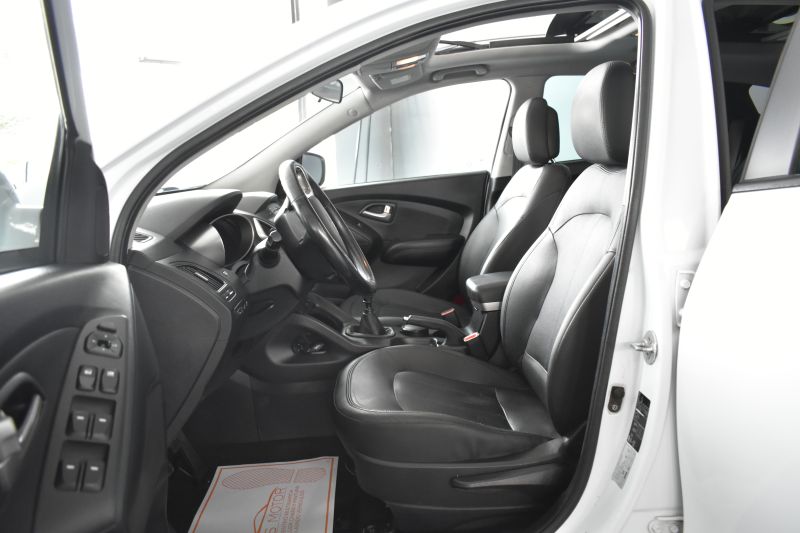 HYUNDAI IX35 2.0 CRDI 136CV 4X4 SKY - NACIONAL - UNICO PROPIETARIO - IVA DEDUCIBLE 