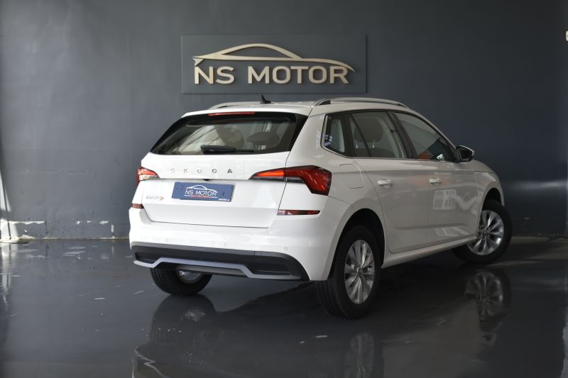 SKODA KAMIQ  1.0 TSI 110CV DSG AMBITION NACIONAL - UNICO PROPIETARIO - IVA DEDUCIBLE 