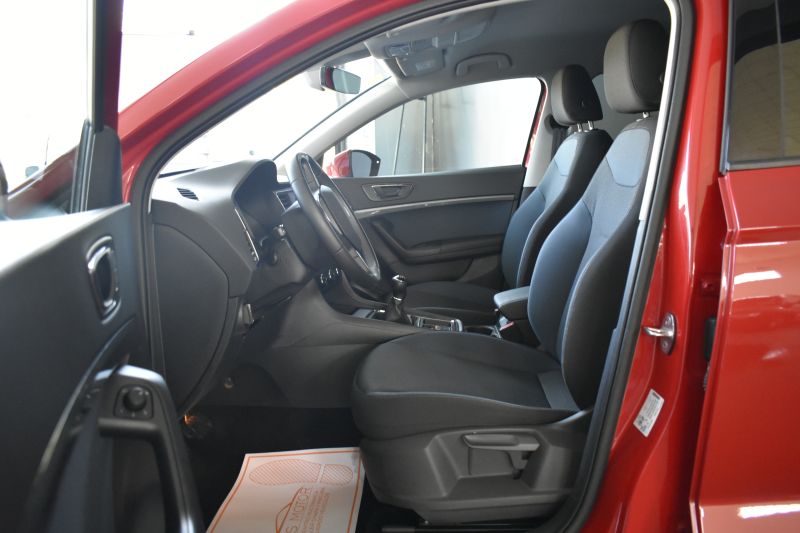 SEAT ATECA 1.6 TDI 115CV 6 VEL STYLE GO NACIONAL - UNICO PROPIETARIO - IVA DEDUCIBLE