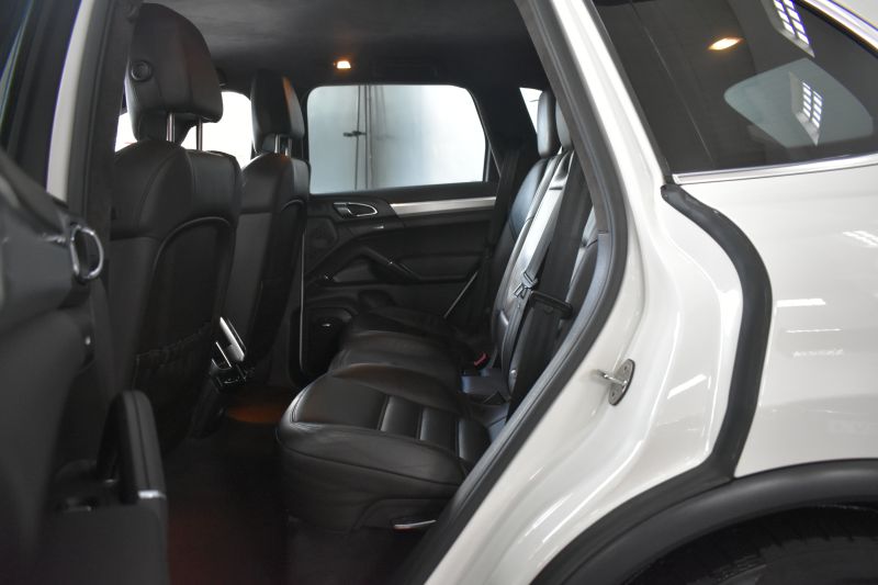 PORSCHE CAYENNE TURBO 4.8 501CV 