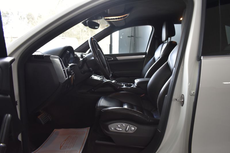PORSCHE CAYENNE TURBO 4.8 501CV 