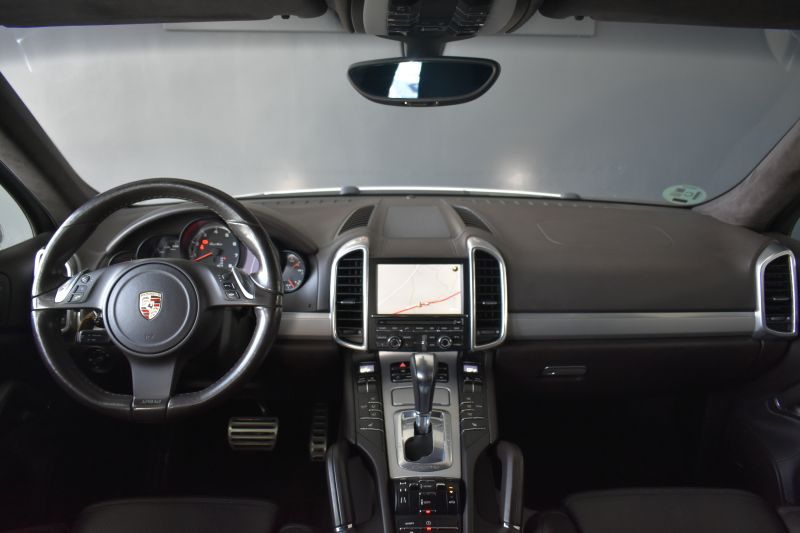 PORSCHE CAYENNE TURBO 4.8 501CV 