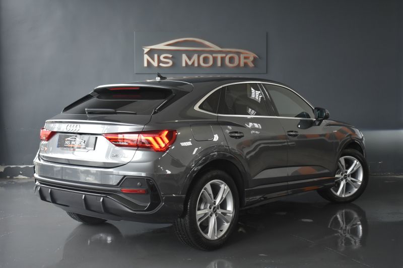 AUDI Q3 SPORTBACK S LINE 35 TDI 150 CV S TRONIC AUDI Q3 SPORTBACK S LINE 35 TDI 150 CV S TRONIC