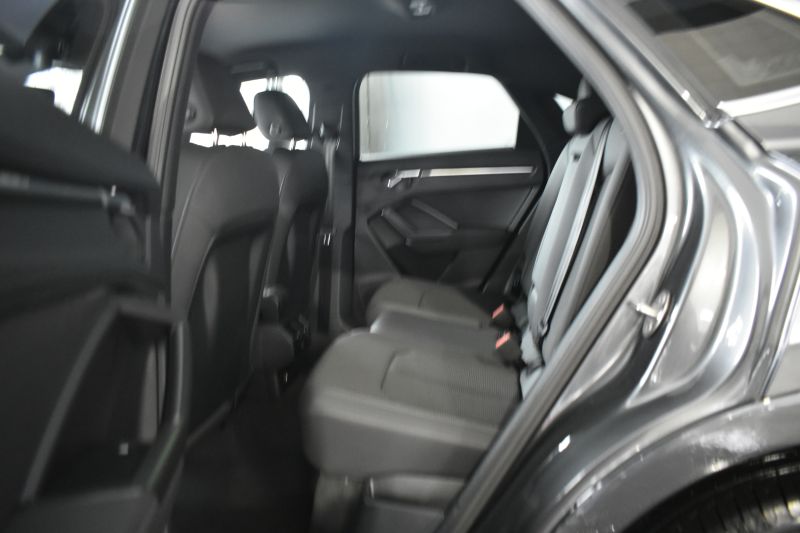 AUDI Q3 SPORTBACK S LINE 35 TDI 150 CV S TRONIC AUDI Q3 SPORTBACK S LINE 35 TDI 150 CV S TRONIC