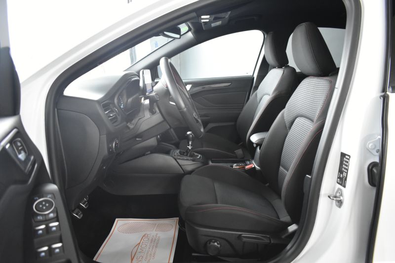 FORD FOCUS ST LINE 1.5 ECOBOOST 150CV