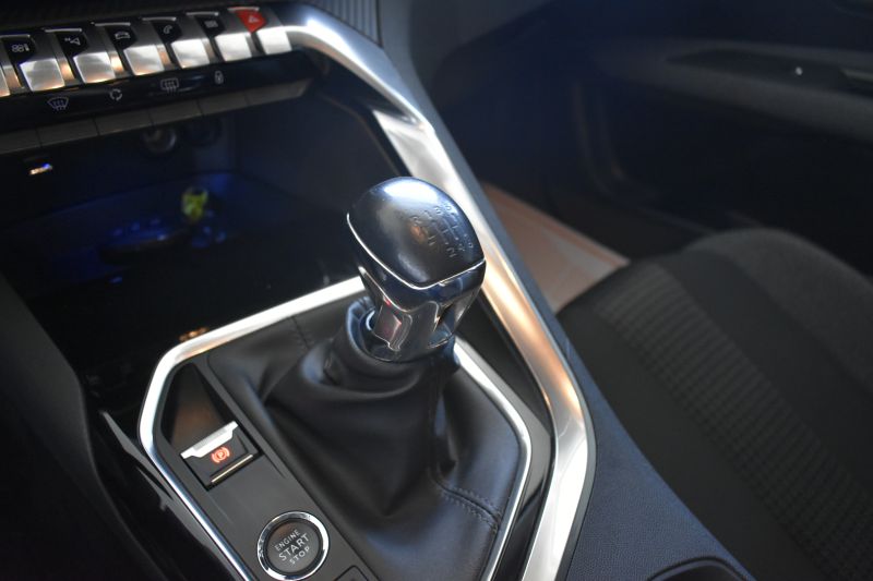 PEUGEOT 3008 1.5 HDI 130CV ACTIVE PACK