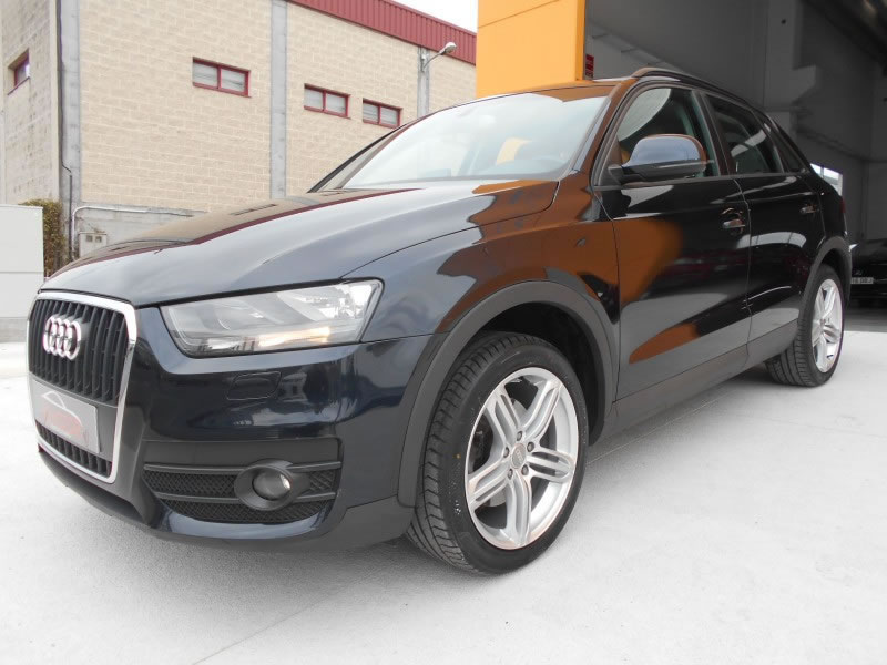 AUDI Q3 2.0 TDI 140 AMBITION-NAVI