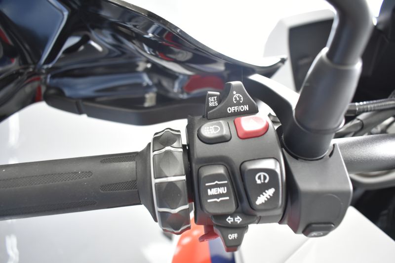 BMW S1000XR 165CV PACK M FULL NACIONAL BMW S1000XR 165CV PACK M FULL NACIONAL