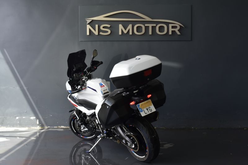 BMW S1000XR 165CV PACK M FULL NACIONAL BMW S1000XR 165CV PACK M FULL NACIONAL