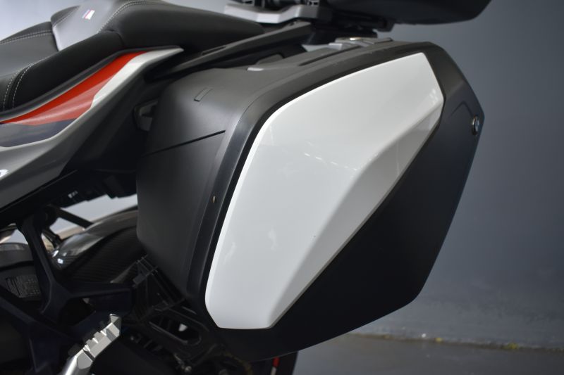 BMW S1000XR 165CV PACK M FULL NACIONAL BMW S1000XR 165CV PACK M FULL NACIONAL