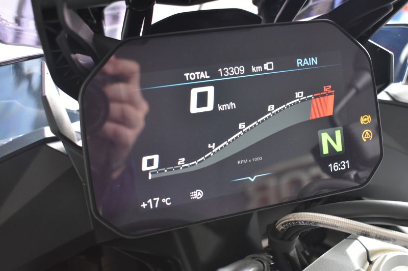 BMW S1000XR 165CV PACK M FULL NACIONAL BMW S1000XR 165CV PACK M FULL NACIONAL