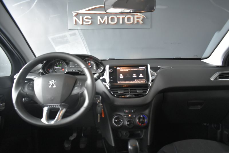 PEUGEOT 2008 SIGNATURE 1.5 BLUEHDI 100CV